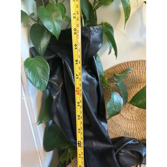 Women’s size 8 black long boots - Picture 3 of 10